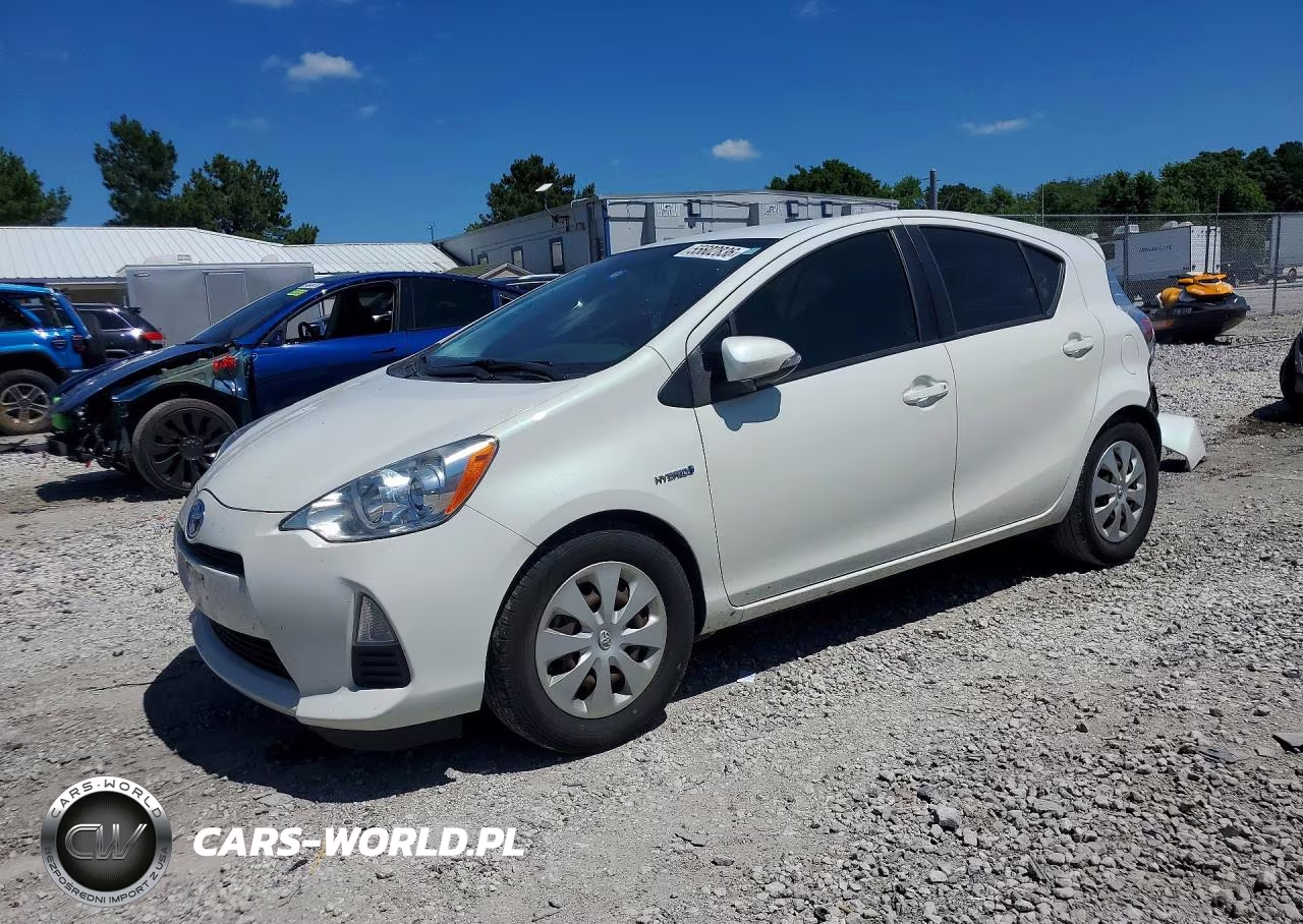 2013 Toyota Prius C Two