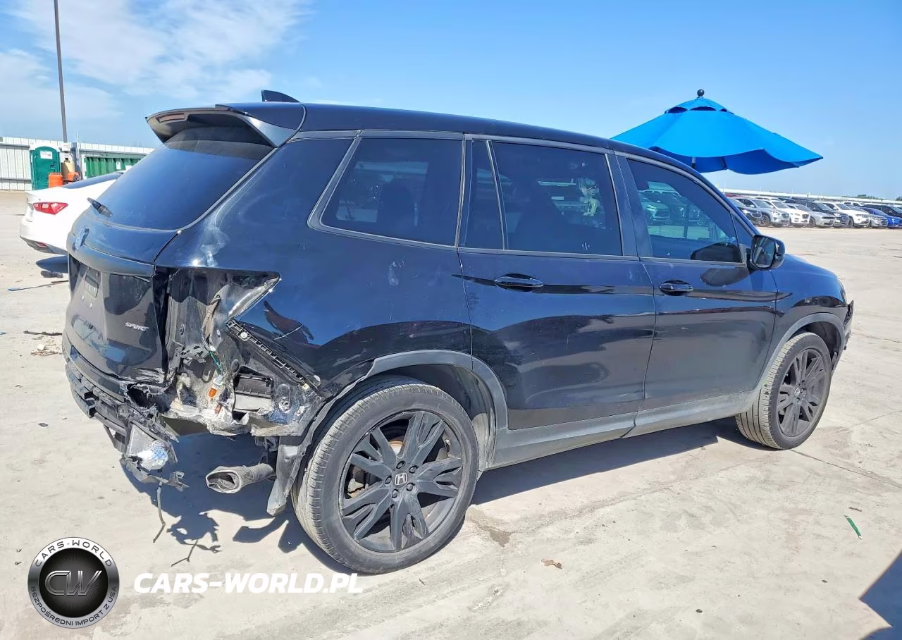2021 Honda Passport Sport VIN:5FNYF7H25MB010496 - 3