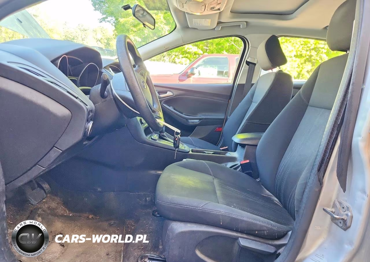 2016 Ford Focus Se VIN:1FADP3K26GL263637 - 7
