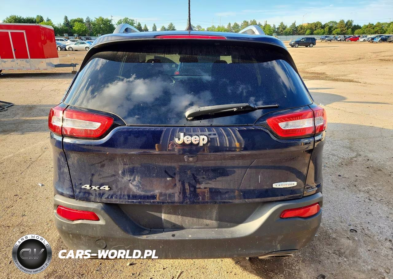 2016 Jeep Cherokee Latitude VIN:1C4PJMCS4GW253961 - 6