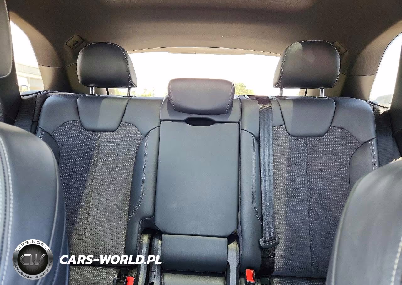 2018 Audi Sq5 VIN:WA1A4AFY6J2210050 - 10