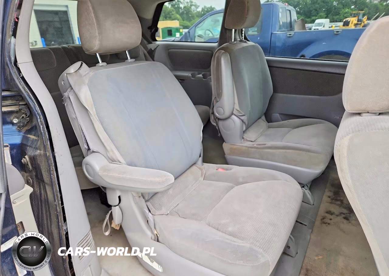 2004 Toyota Sienna Le 7 Passenger VIN:5TDZA23CX4S146253 - 11