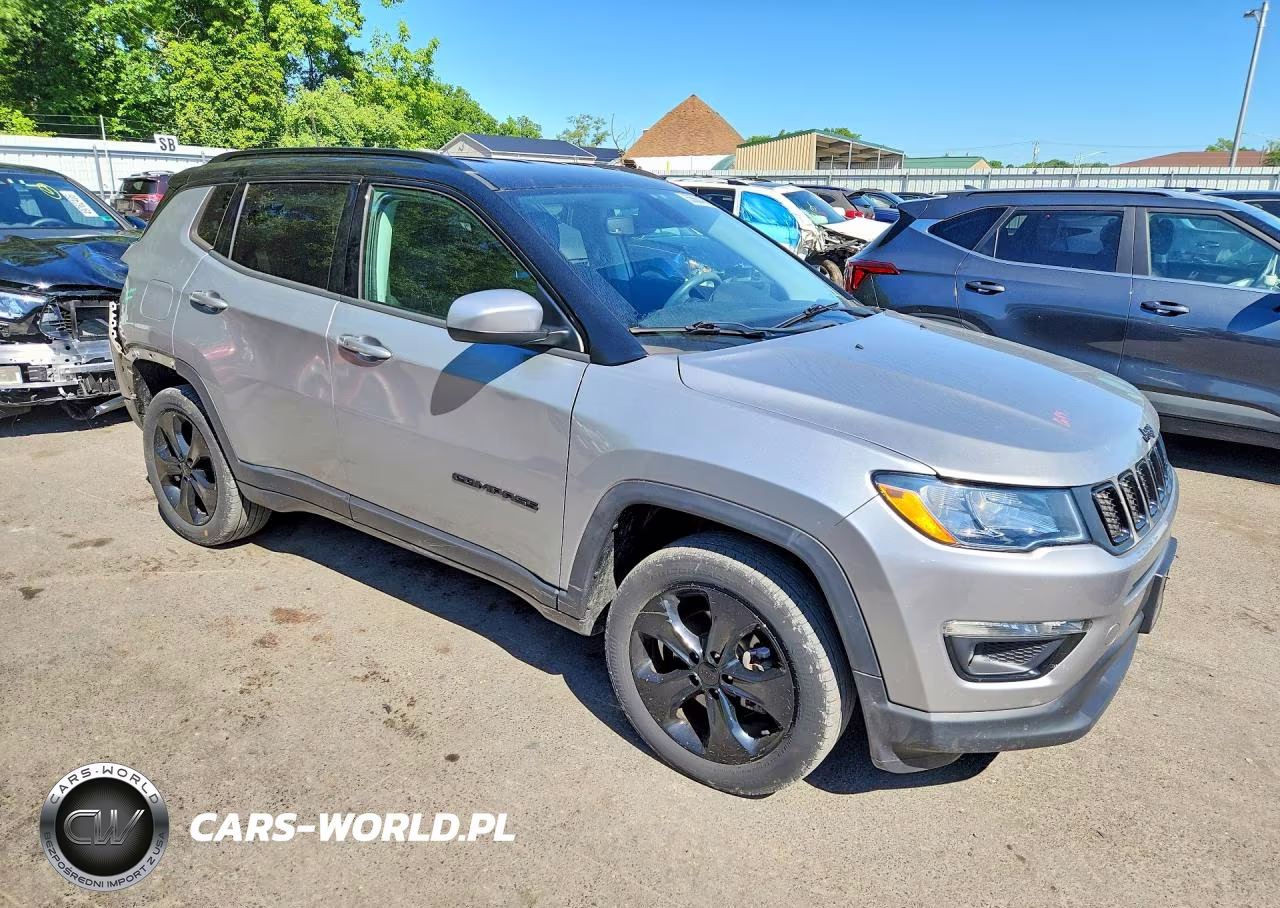2020 Jeep Compass Latitude VIN:3C4NJDBB2LT150255 - 4
