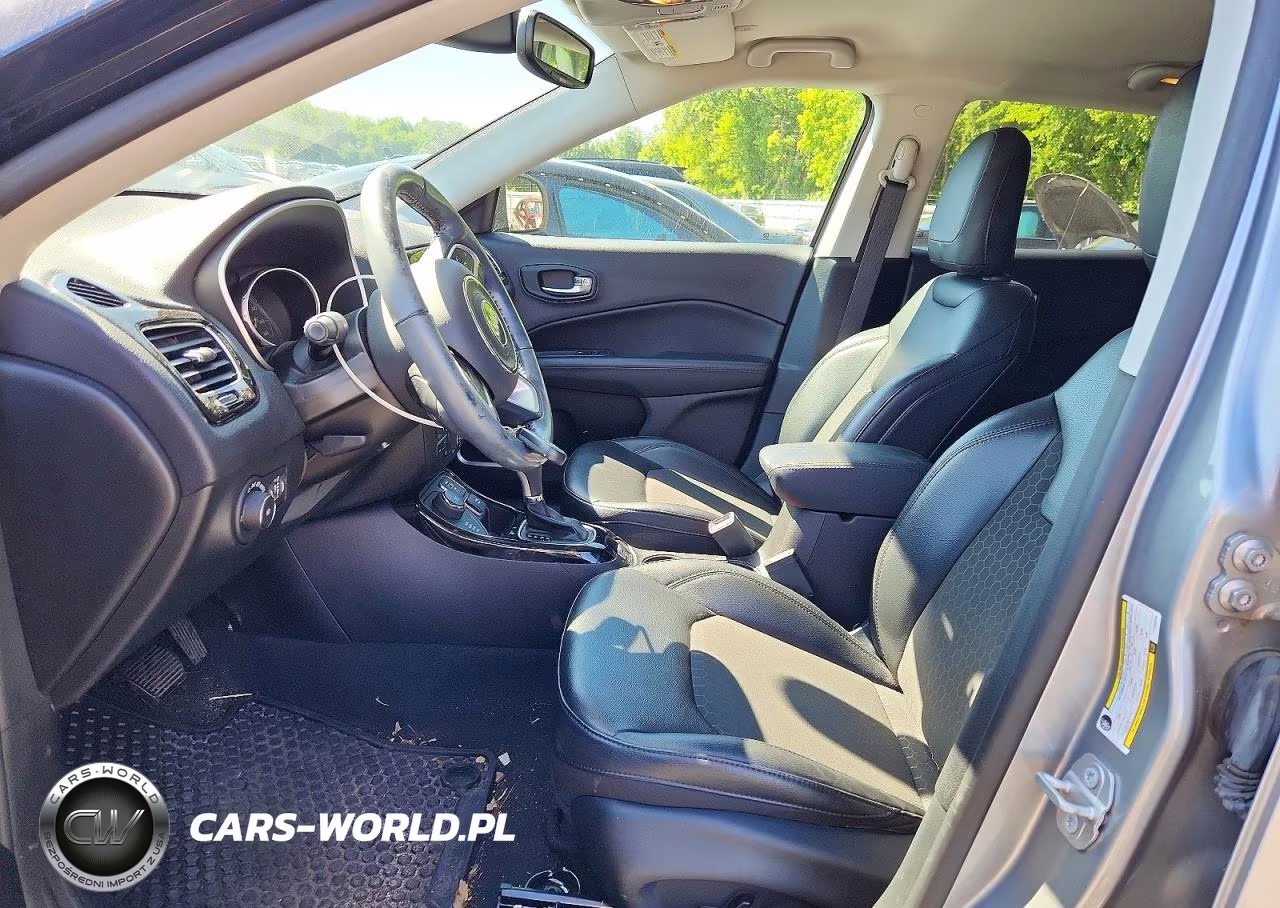 2020 Jeep Compass Latitude VIN:3C4NJDBB2LT150255 - 7