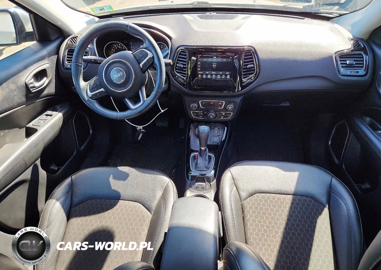 2020 Jeep Compass Latitude VIN:3C4NJDBB2LT150255 - 8