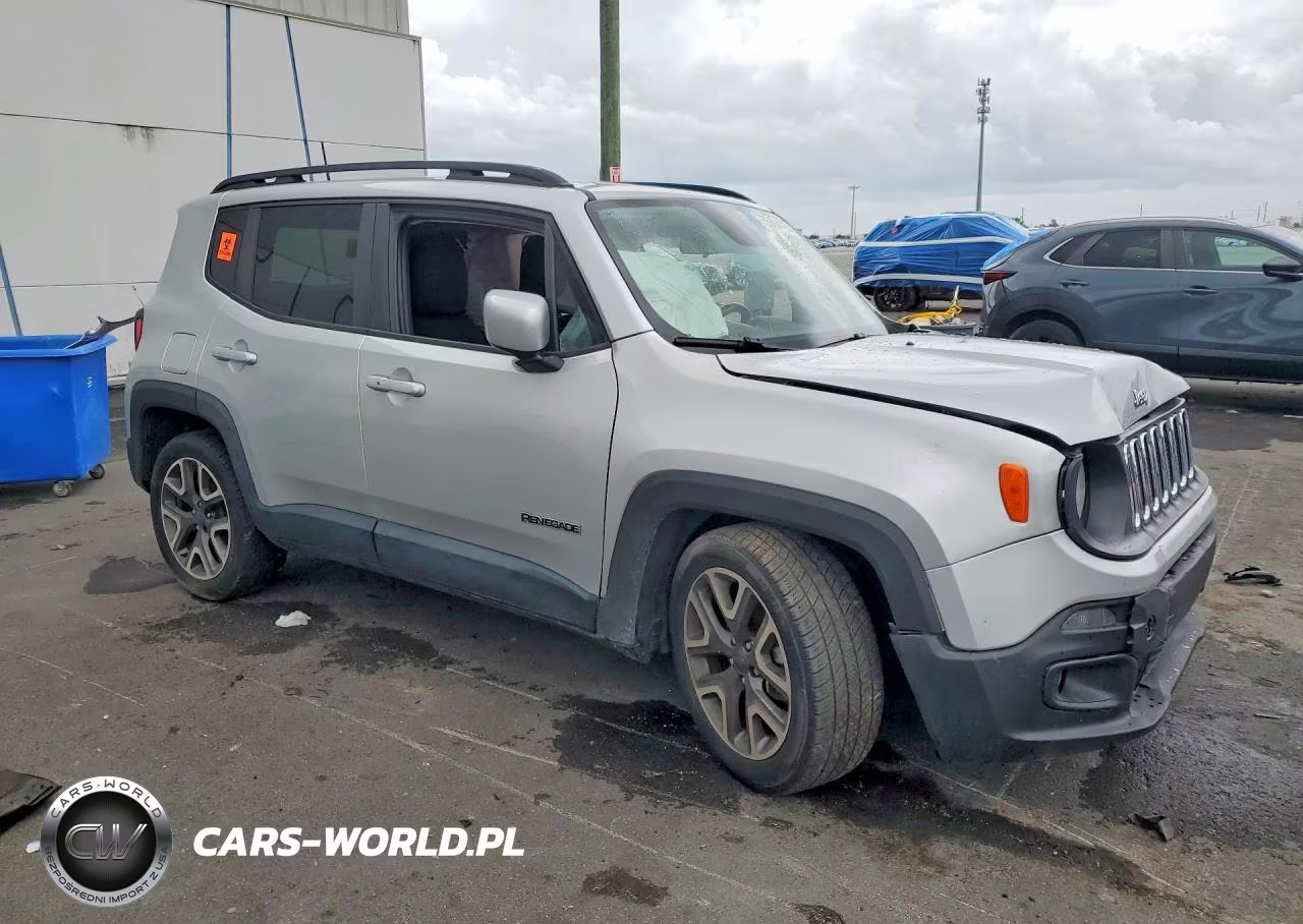 2018 Jeep Renegade Latitude VIN:ZACCJABB8JPH83644 - 4