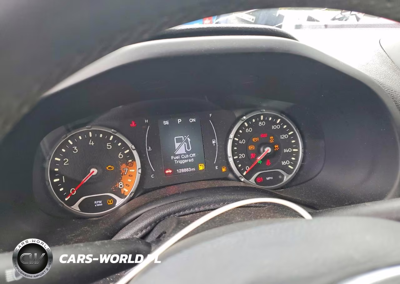 2018 Jeep Renegade Latitude VIN:ZACCJABB8JPH83644 - 9