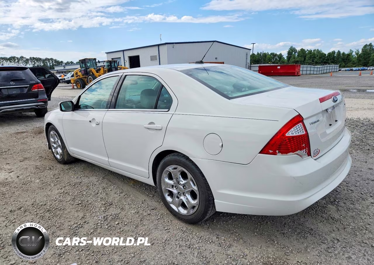 2010 Ford Fusion Se VIN:3FAHP0HA6AR389715 - 2