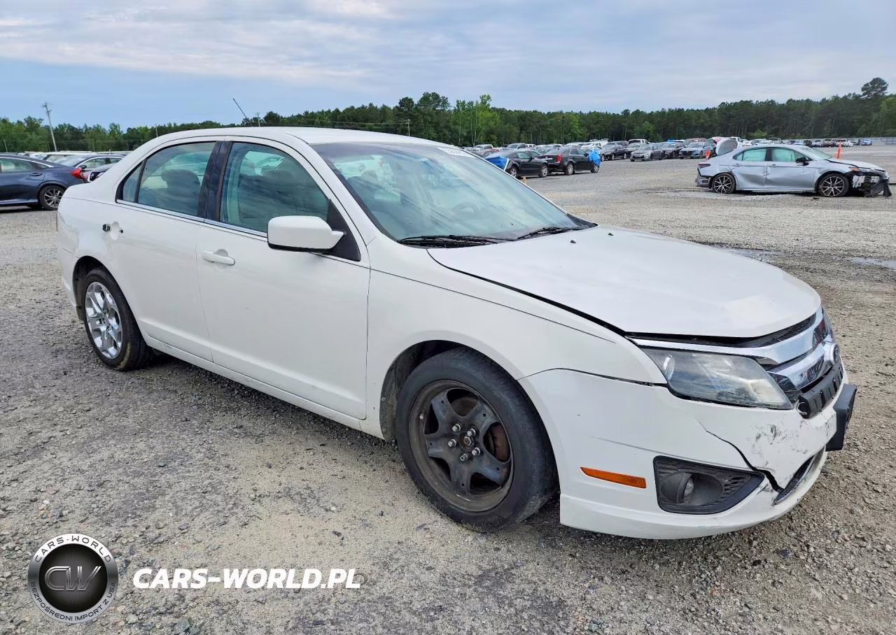 2010 Ford Fusion Se VIN:3FAHP0HA6AR389715 - 4