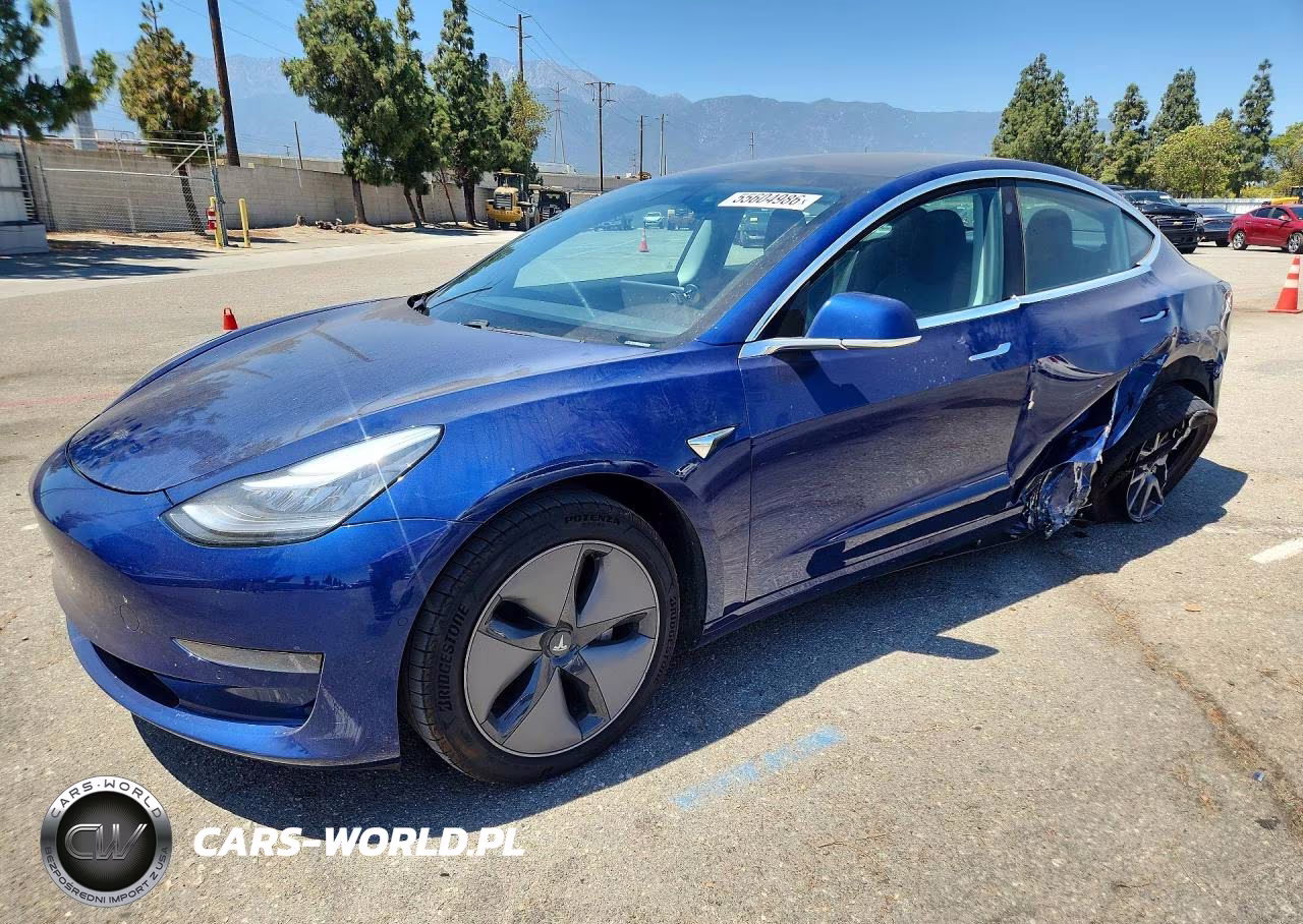 2020 Tesla Model 3 – zdjęcie 1 z 12