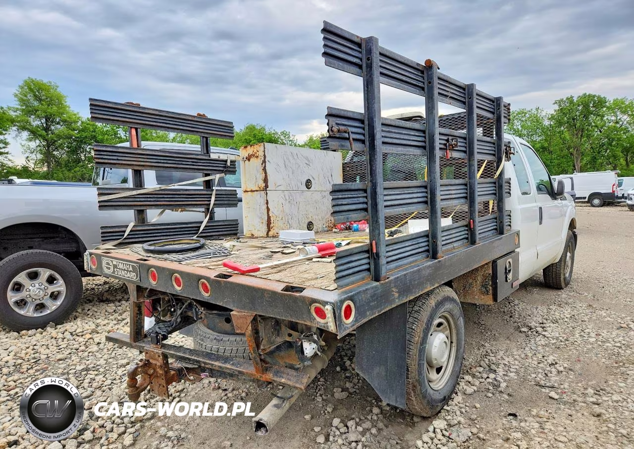 2011 Ford F250 Super Duty VIN:1FD7X2A65BEA75867 - 3
