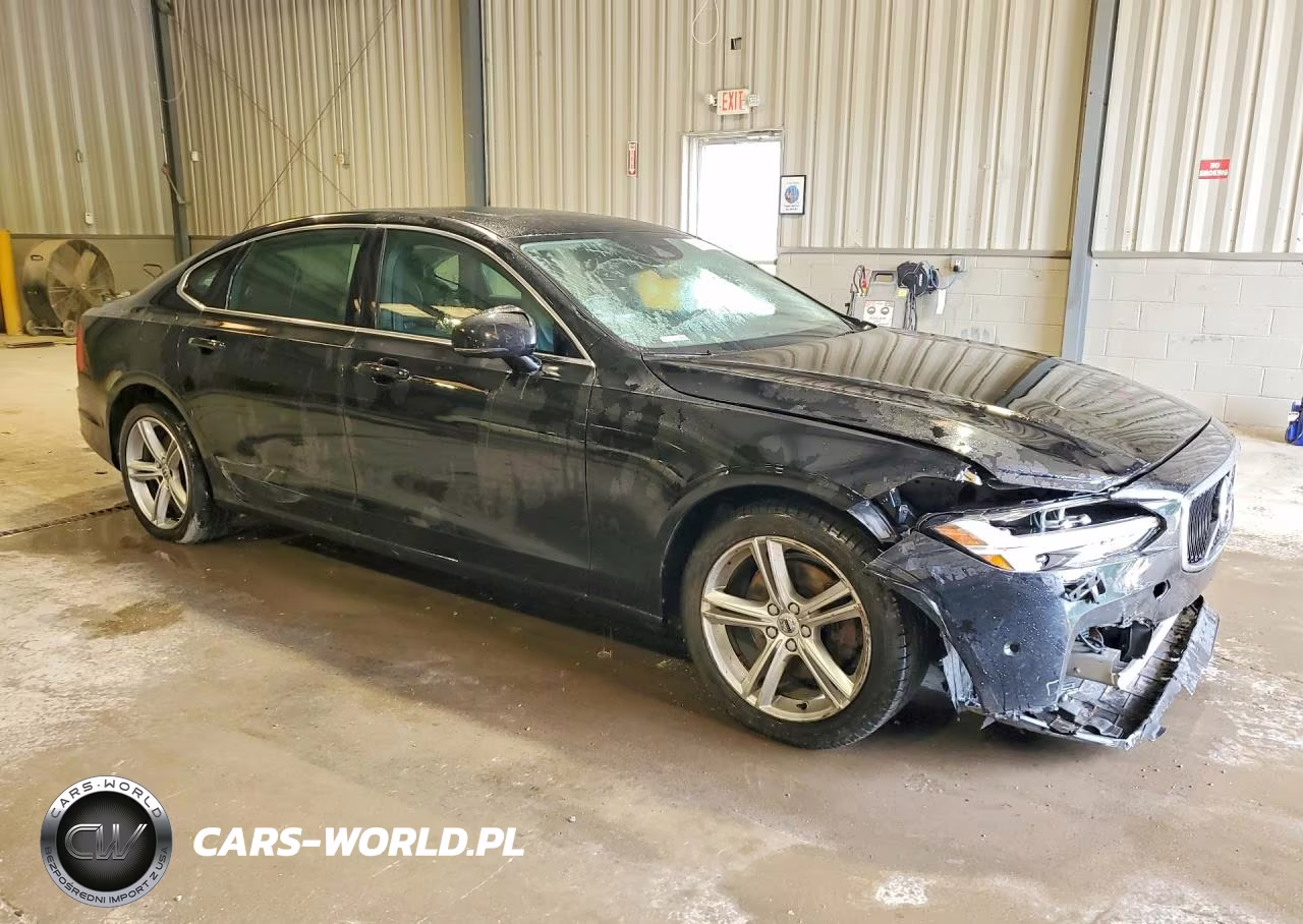 2018 Volvo S90 T5 Momentum VIN:LVY982MK4JP036184 - 4