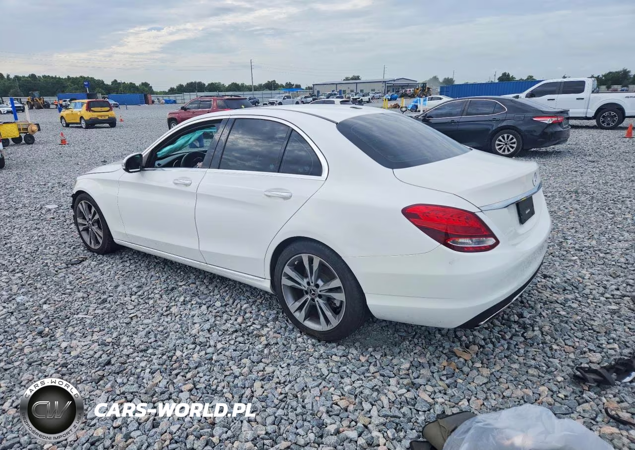 2018 Mercedes-Benz C 300 VIN:55SWF4JBXJU268362 - 2