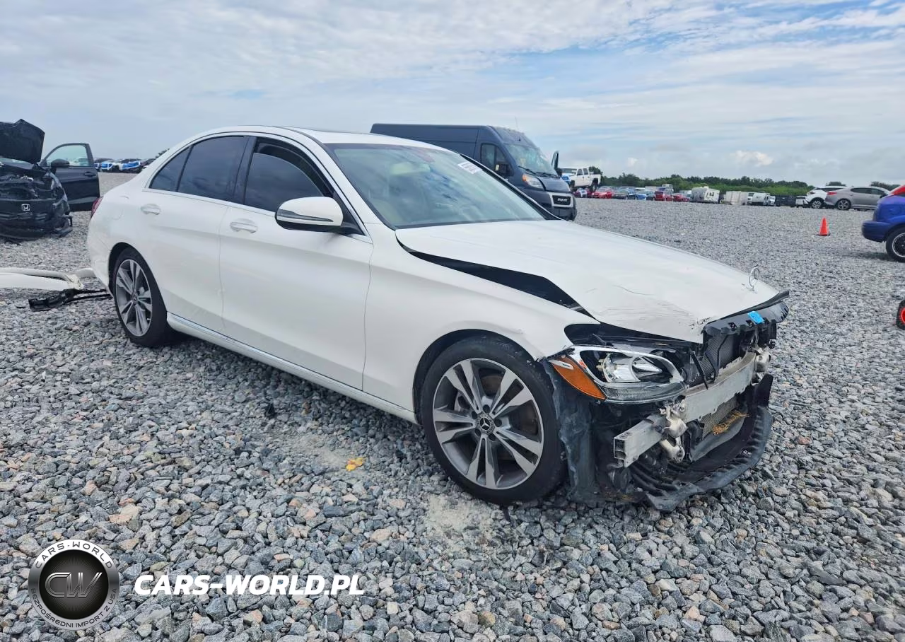 2018 Mercedes-Benz C 300 VIN:55SWF4JBXJU268362 - 4