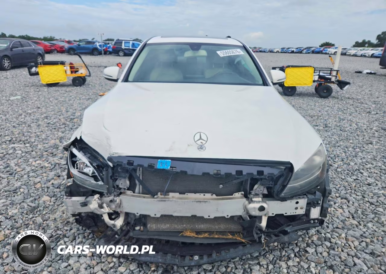 2018 Mercedes-Benz C 300 VIN:55SWF4JBXJU268362 - 5
