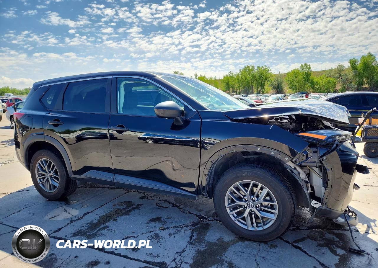 2023 Nissan Rogue S VIN:5N1BT3AB8PC786989 - 4