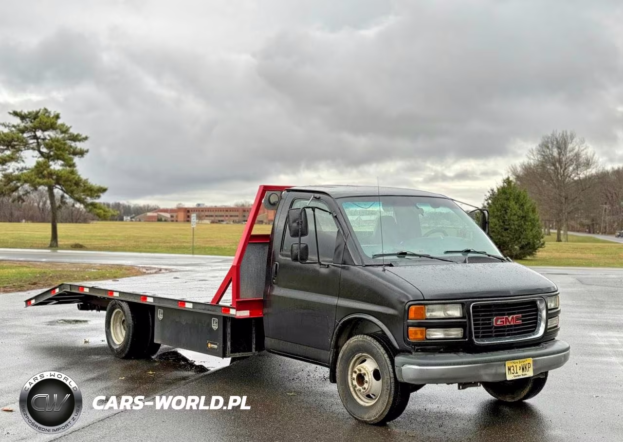 1999 GMC Savana Cutaway G3500