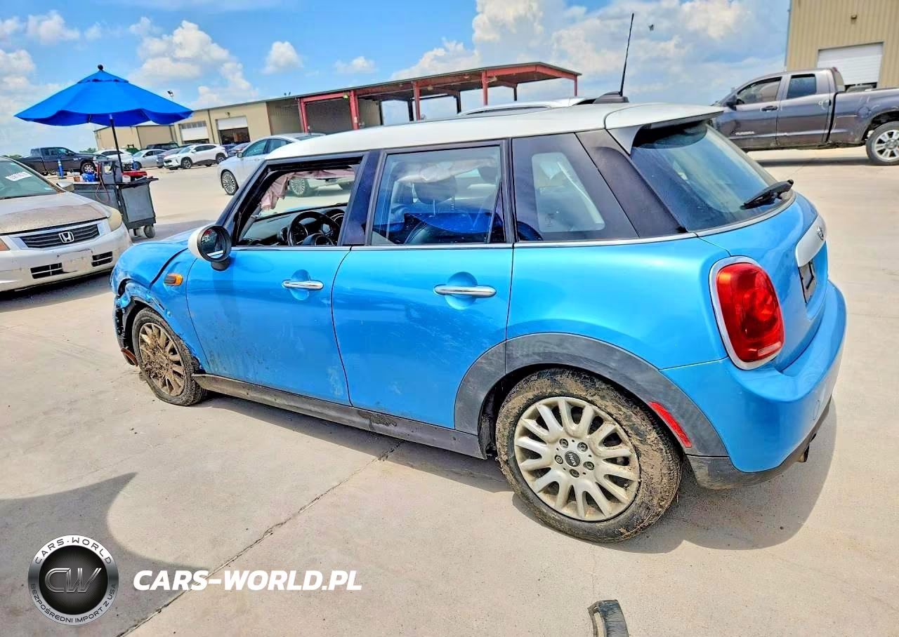 2015 Mini Cooper VIN:WMWXS5C50FT833850 - 2