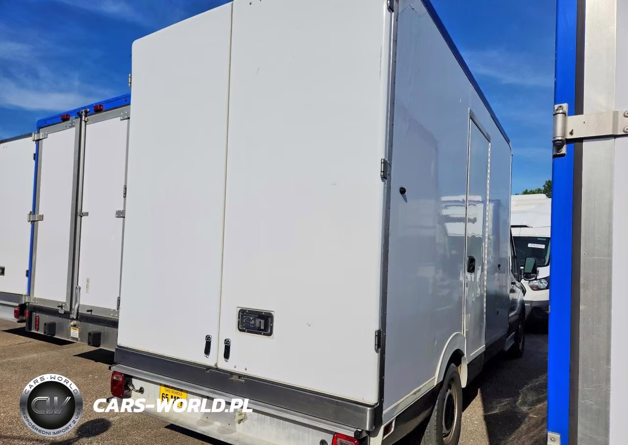 2020 Ford Transit Delivery Truck VIN:1FDBW5Z82LKB30329 - 3