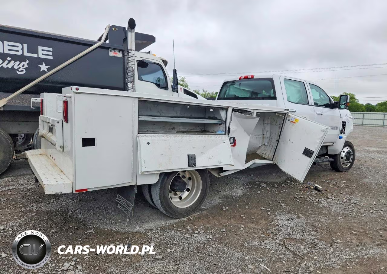 2023 Chevrolet Silverado Medium Duty VIN:1HTKJPVK3PH498170 - 3
