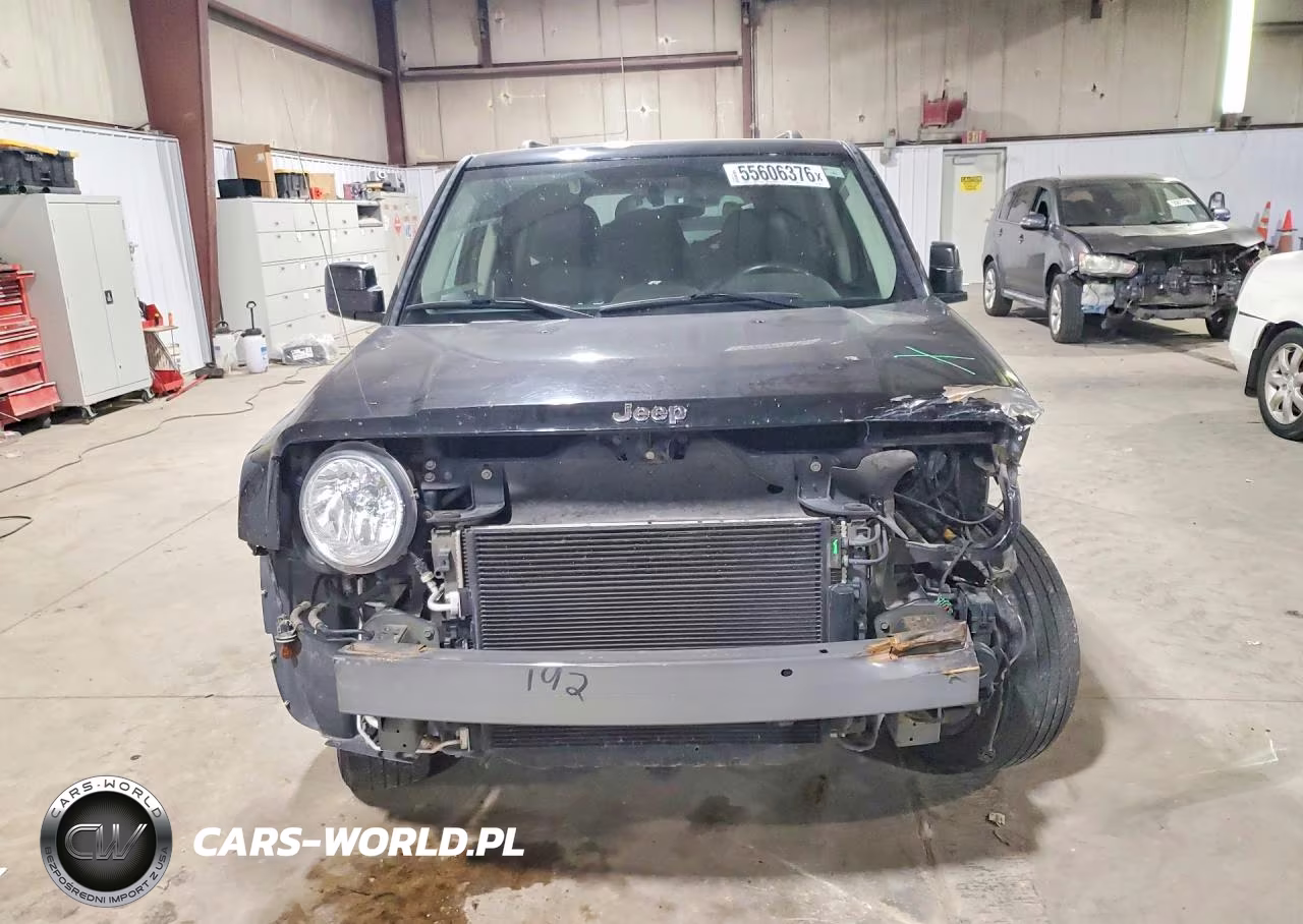 2015 Jeep Patriot Latitude VIN:1C4NJRFB2FD409019 - 5
