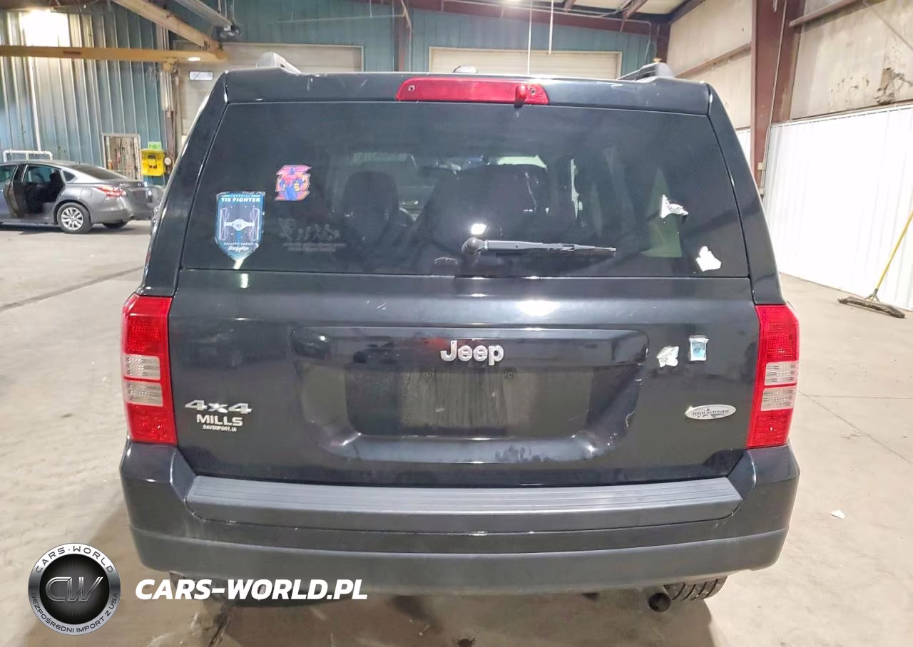 2015 Jeep Patriot Latitude VIN:1C4NJRFB2FD409019 - 6