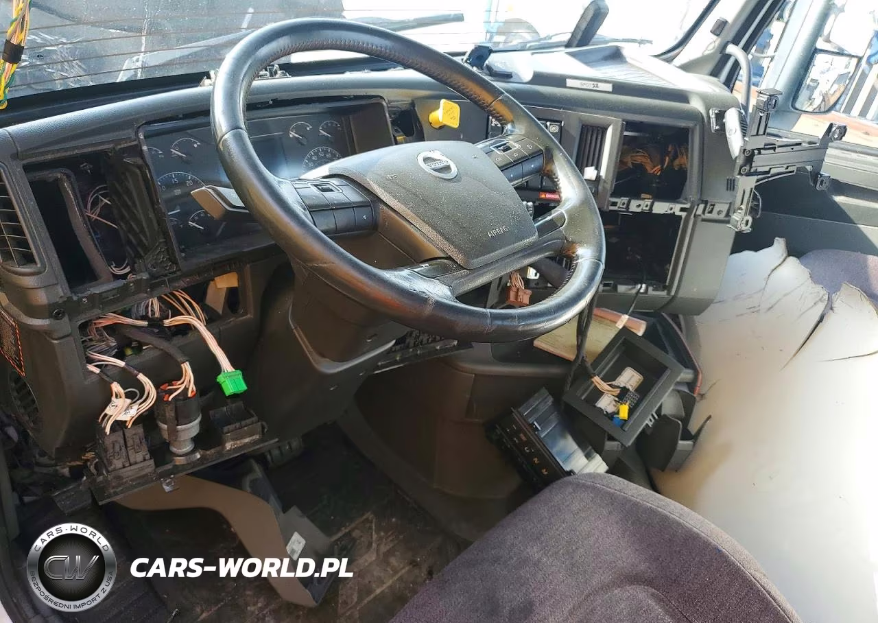 2023 Volvo Vnr - Semi Truck VIN:4V4WC9EH2PN341292 - 9