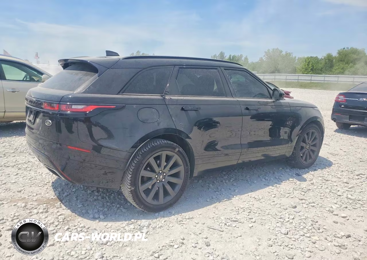 2018 Land Rover Range Rover Velar R-Dynamic Hse VIN:SALYM2RV6JA753604 - 3