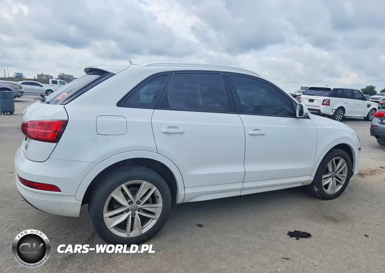 2017 Audi Q3 Premium VIN:WA1ECCFS5HR007695 - 3