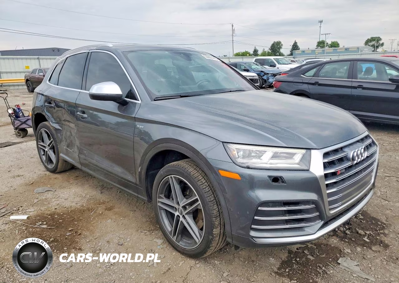 2018 Audi Sq5 Premium Plus VIN:WA1A4AFY1J2199362 - 4