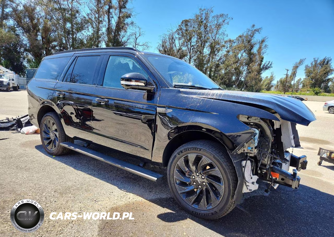 2025 Lincoln Navigator Reserve VIN:5LMJJ2LG1SEL03745 - 4