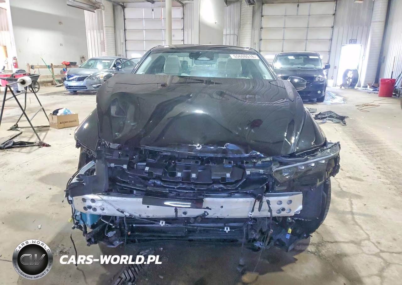 2023 Toyota Crown Limited VIN:JTDAAAAF8P3017910 - 5