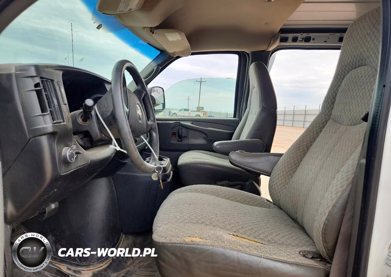 2009 Chevrolet Express G1500 Delivery Van VIN:1GCFH154191177698 - 7