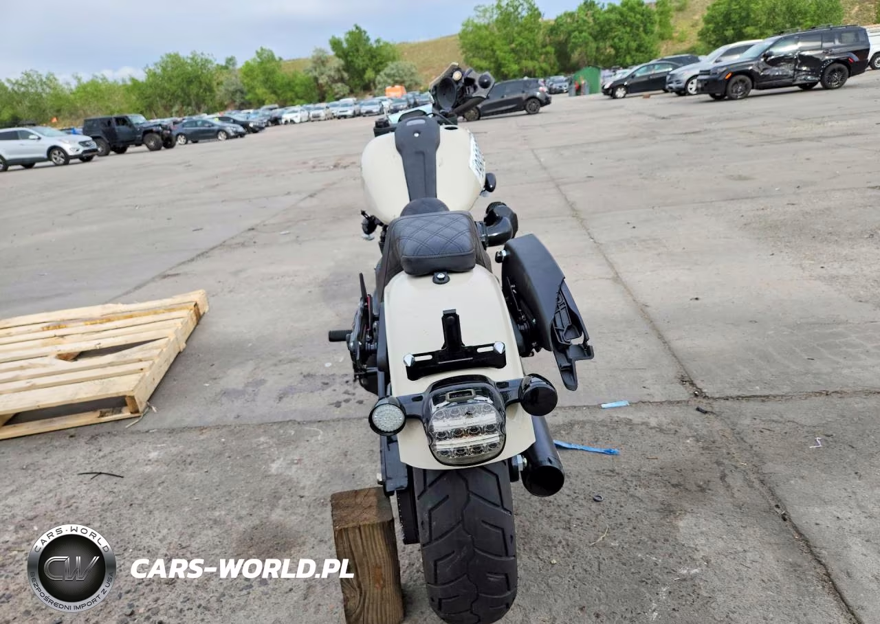2023 Harley-Davidson Fxlrst VIN:1HD1YXZ1XPB025843 - 4