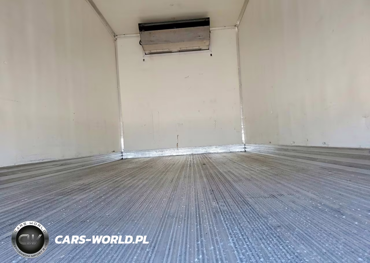 2020 International Mv607 Refrigerated Box Truck VIN:3HAEUMML5LL866589 - 10