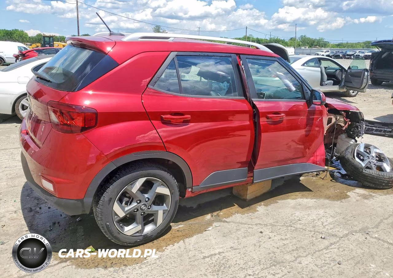 2024 Hyundai Venue Limited VIN:KMHRC8A31RU333671 - 3