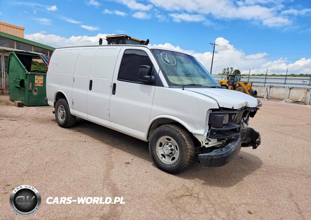 2017 Chevrolet Express G2500 VIN:1GCWGAFG8H1169608 - 4