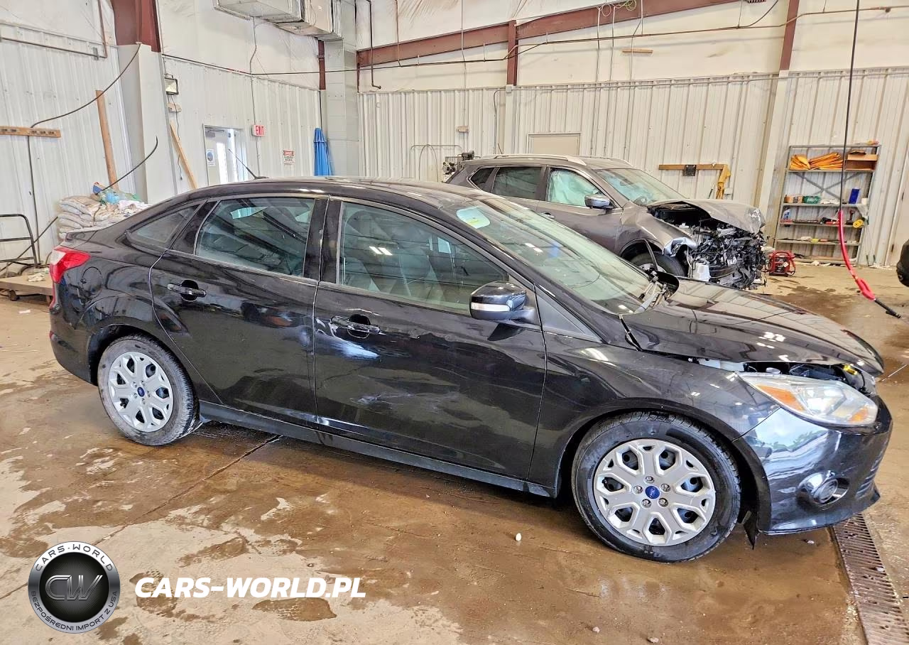 2013 Ford Focus Se VIN:1FADP3F22DL218538 - 4