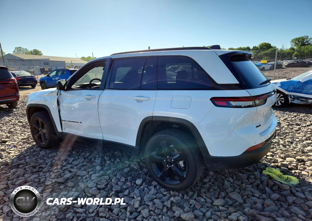 2025 Jeep Grand Cherokee Laredo VIN:1C4RJHAGXSC265704 - 2