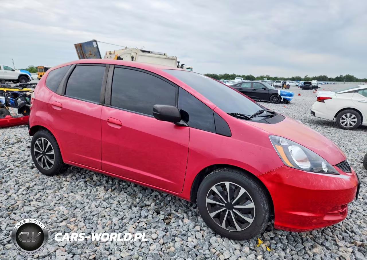 2009 Honda Fit VIN:JHMGE88299S044390 - 4
