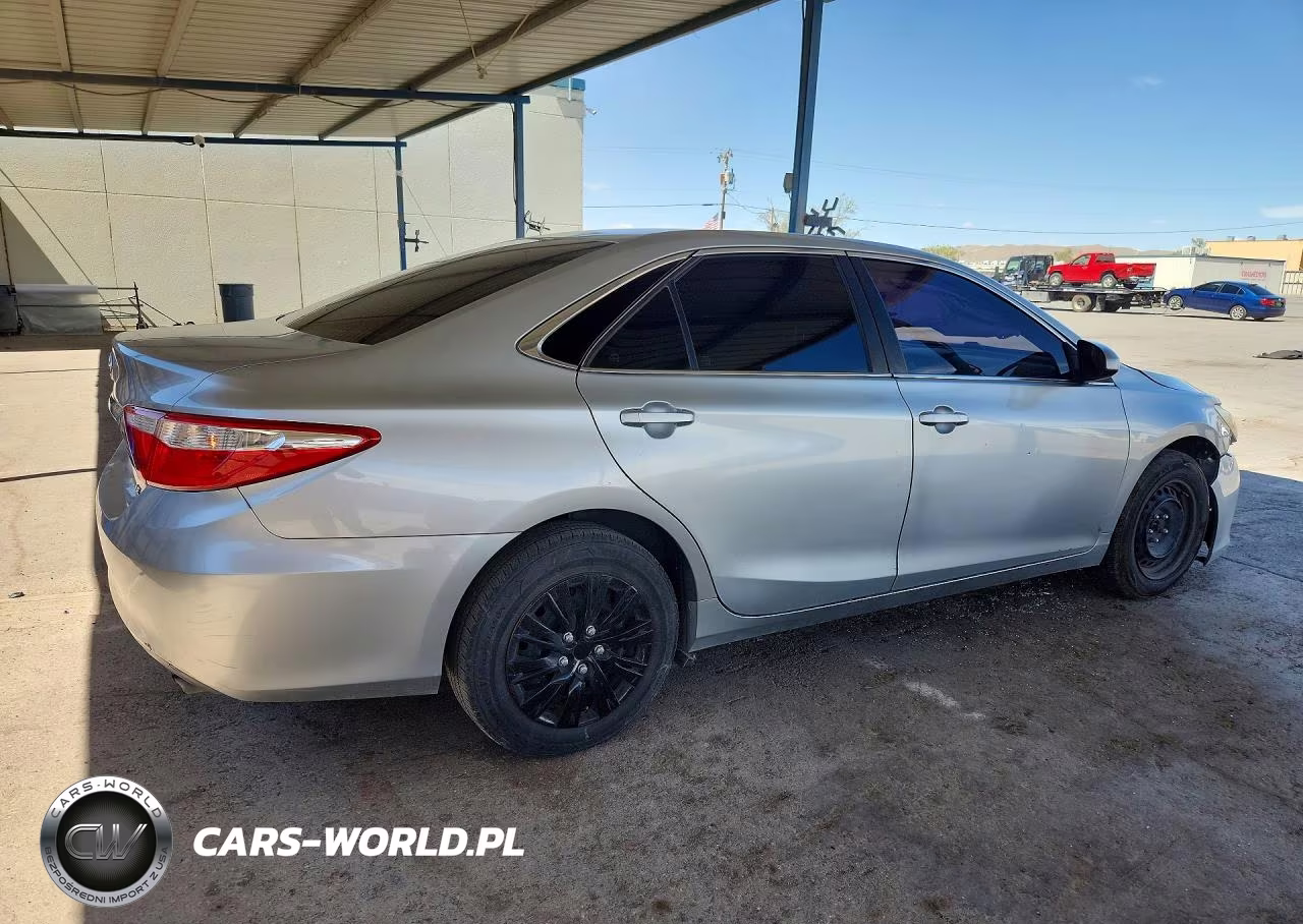 2017 Toyota Camry Le VIN:4T1BF1FK7HU668500 - 3