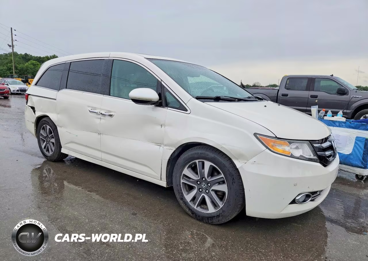 2016 Honda Odyssey Touring VIN:5FNRL5H98GB147385 - 4