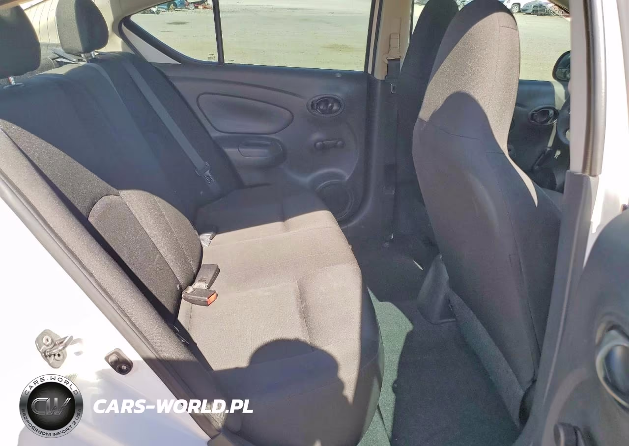 2015 Nissan Versa 1.6 S Plus VIN:3N1CN7AP6FL890568 - 10