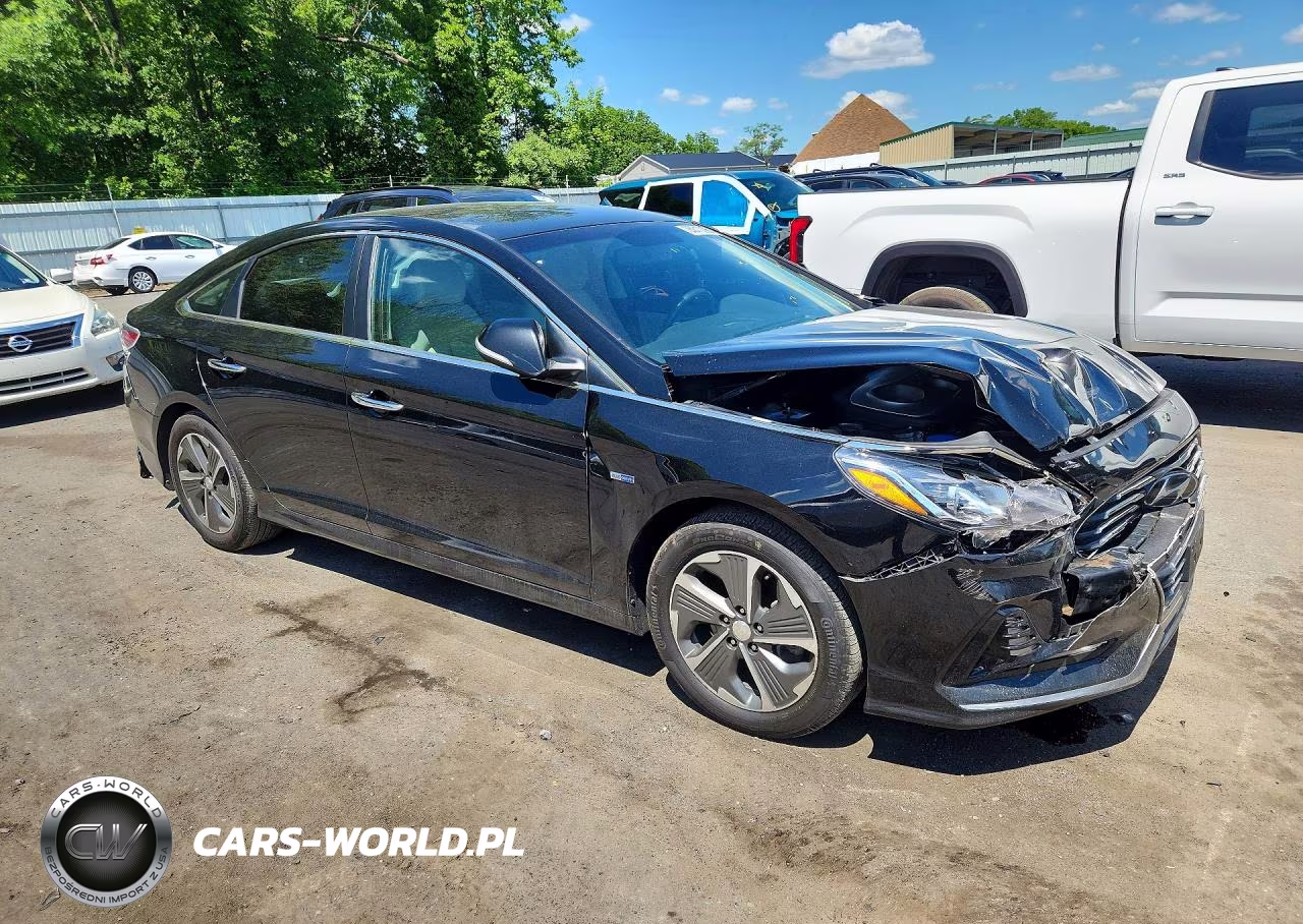 2019 Hyundai Sonata Plug-In Hybrid VIN:KMHE14L26KA093784 - 4