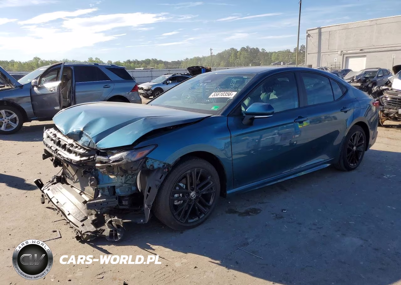 2025 Toyota Camry Se – zdjęcie 1 z 12