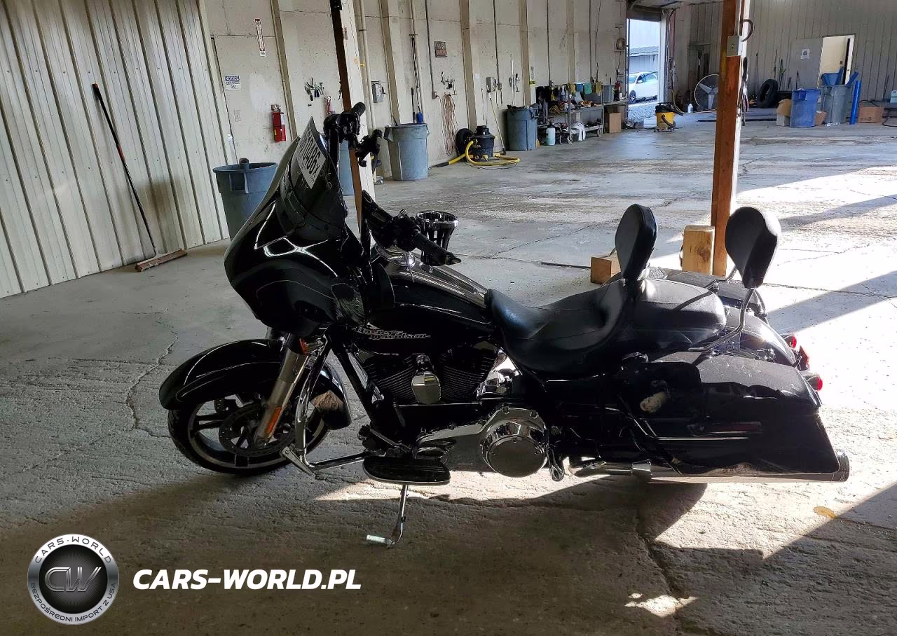 2015 Harley-Davidson Flhxs Street Glide Special VIN:1HD1KRM11FB604013 - 3