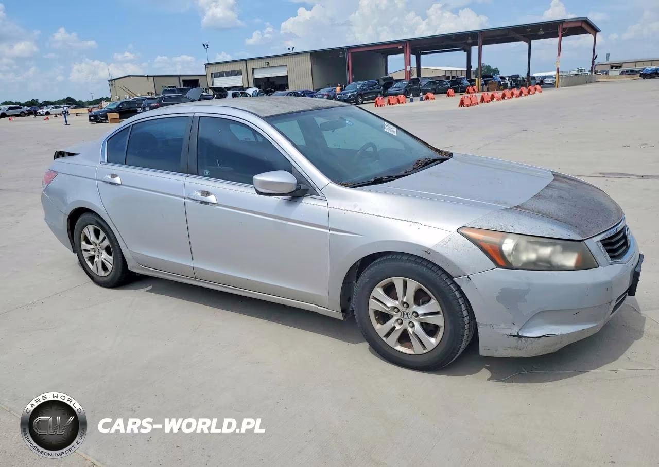 2008 Honda Accord Lxp VIN:JHMCP26468C065815 - 4