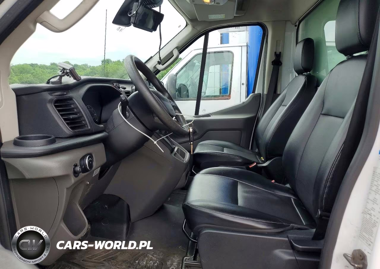 2020 Ford Transit Delivery Truck VIN:1FDBW5Z85LKB24931 - 7