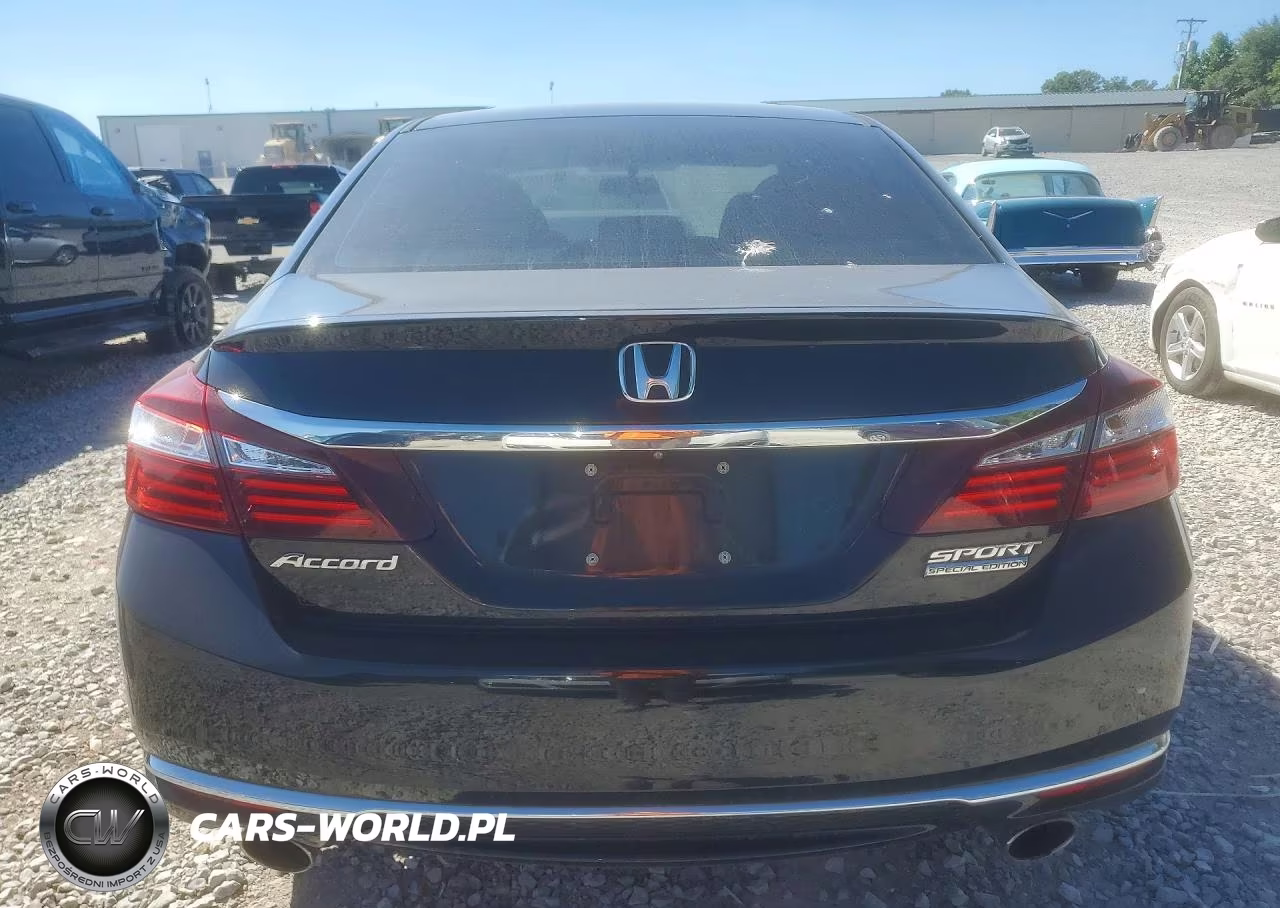 2017 Honda Accord Sport Special Edition VIN:1HGCR2F1XHA285201 - 6