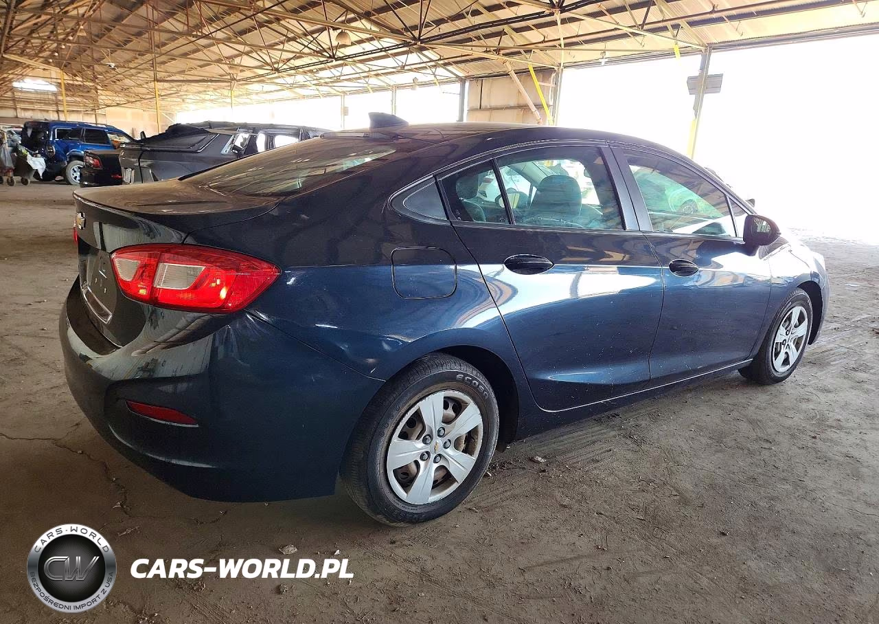 2016 Chevrolet Cruze Ls Auto VIN:1G1BC5SM8G7235821 - 3